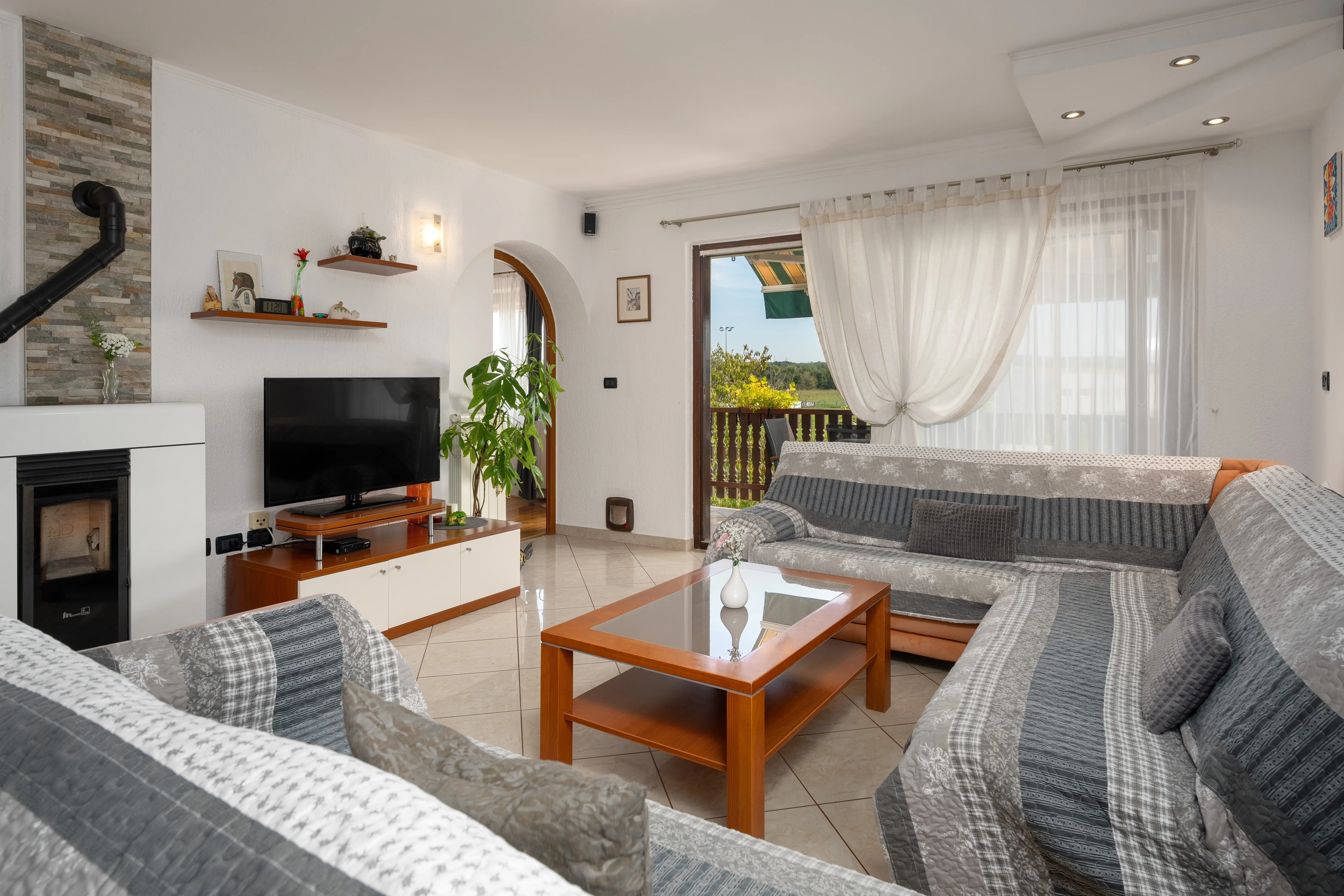 Apartment no 5